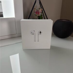 Apple AirPods